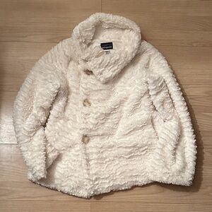 Patagonia kids Cozy Cream Fleece Cape with Buttons